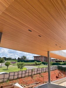 Forro de madeira tauari