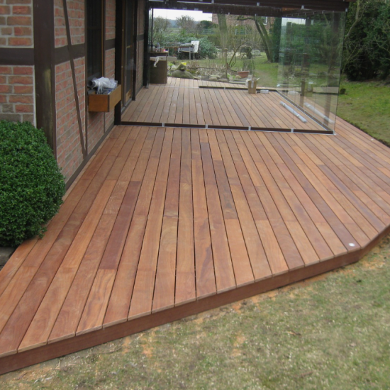 Deck de madeira